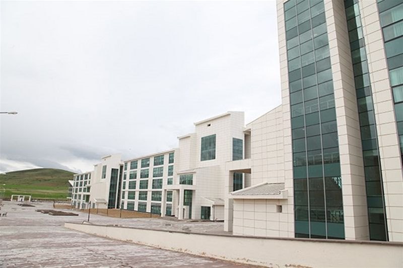Ağlarbaba Kyk Kız Öğrenci Yurdu - Bayburt KYK öğrenci yurdu dış görünüşü