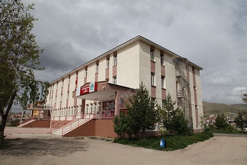 Dede Korkut Kyk Erkek Öğrenci Yurdu Görseli
