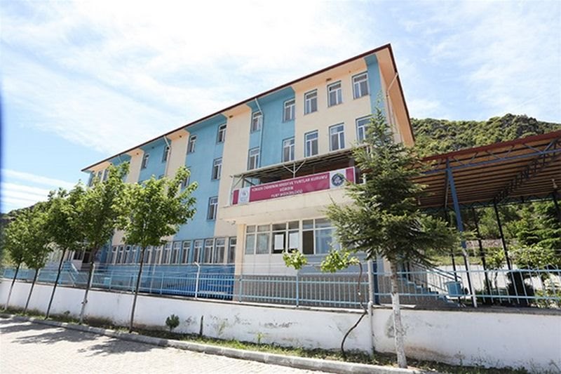 Eğirdir Kyk Kız Ve Erkek Öğrenci Yurdu - Isparta KYK öğrenci yurdu dış görünüşü