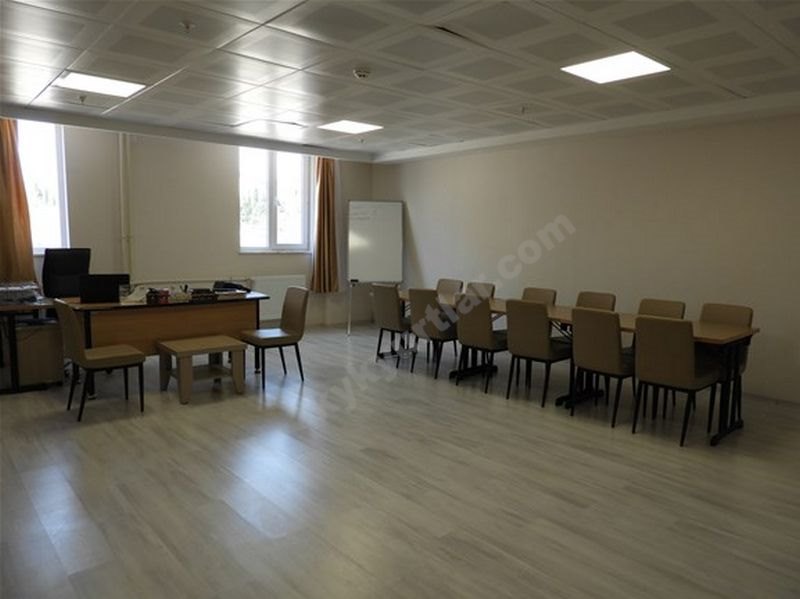 Eşref Bitlis Kyk Kız Öğrenci Yurdu Görseli