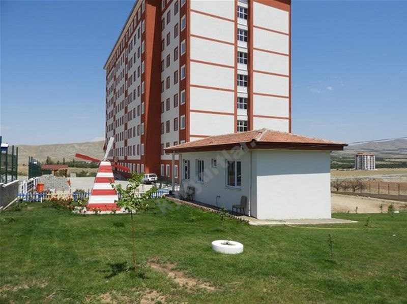Eşref Bitlis Kyk Kız Öğrenci Yurdu Görseli