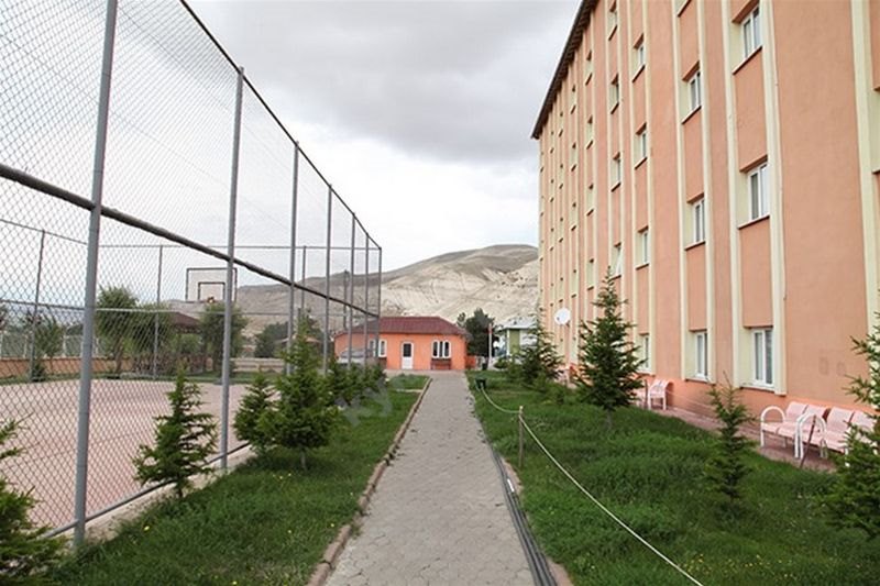 Gürün Enver Bostancı Kyk Kız Ve Erkek Yurdu Görseli