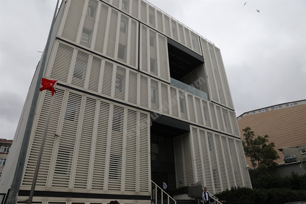 İstanbul Biruni Kyk Erkek Öğrenci Yurdu - İstanbul KYK öğrenci yurdu dış görünüşü
