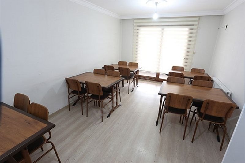 İzmir Barbaros Kyk Erkek Öğrenci Yurdu Görseli