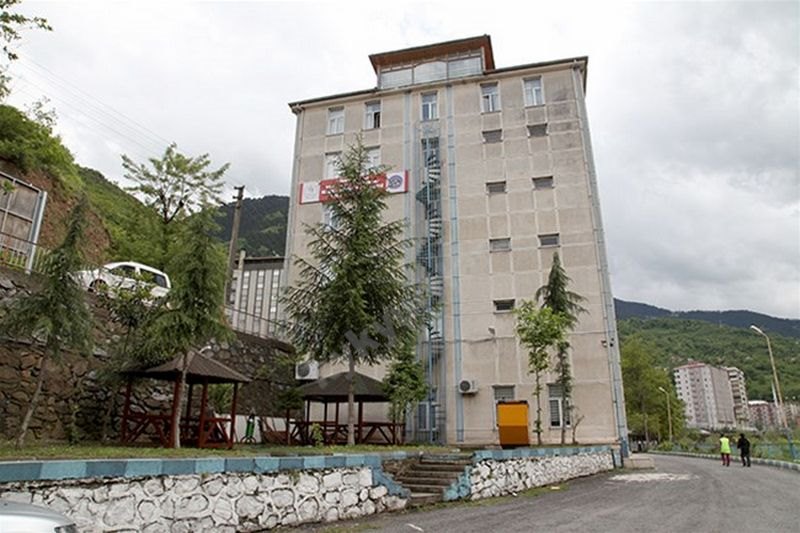 Maçka Şükrü Karadeniz Kyk Kız Ve Erkek Yurdu - Trabzon KYK öğrenci yurdu dış görünüşü