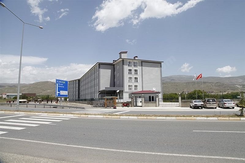 Terzibaba Kyk Kız Öğrenci Yurdu - Erzincan KYK öğrenci yurdu dış görünüşü