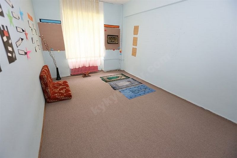 Uludağ Kyk Kız Öğrenci Yurdu Görseli