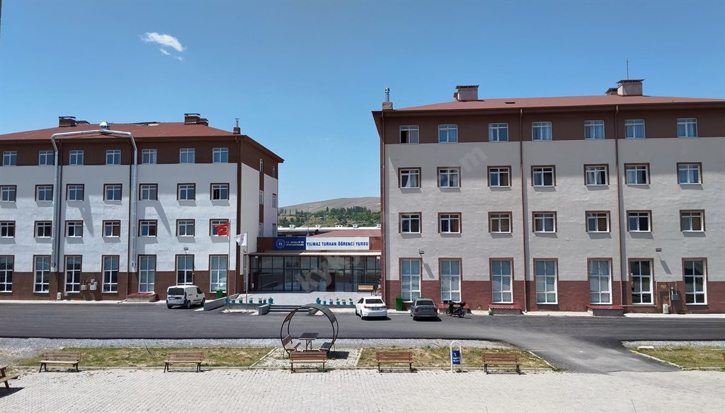 Yılmaz Turhan Kız ve Erkek Kyk Öğrenci Yurdu - Kayseri KYK öğrenci yurdu dış görünüşü